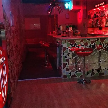 Club Prive New Divina Couette-café
